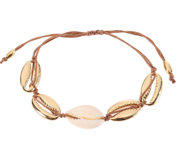 The Maldivian Gold Cowrie Shell Jewellery Set